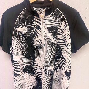Ruby Rd. Monochrome Leaf Pattern Top